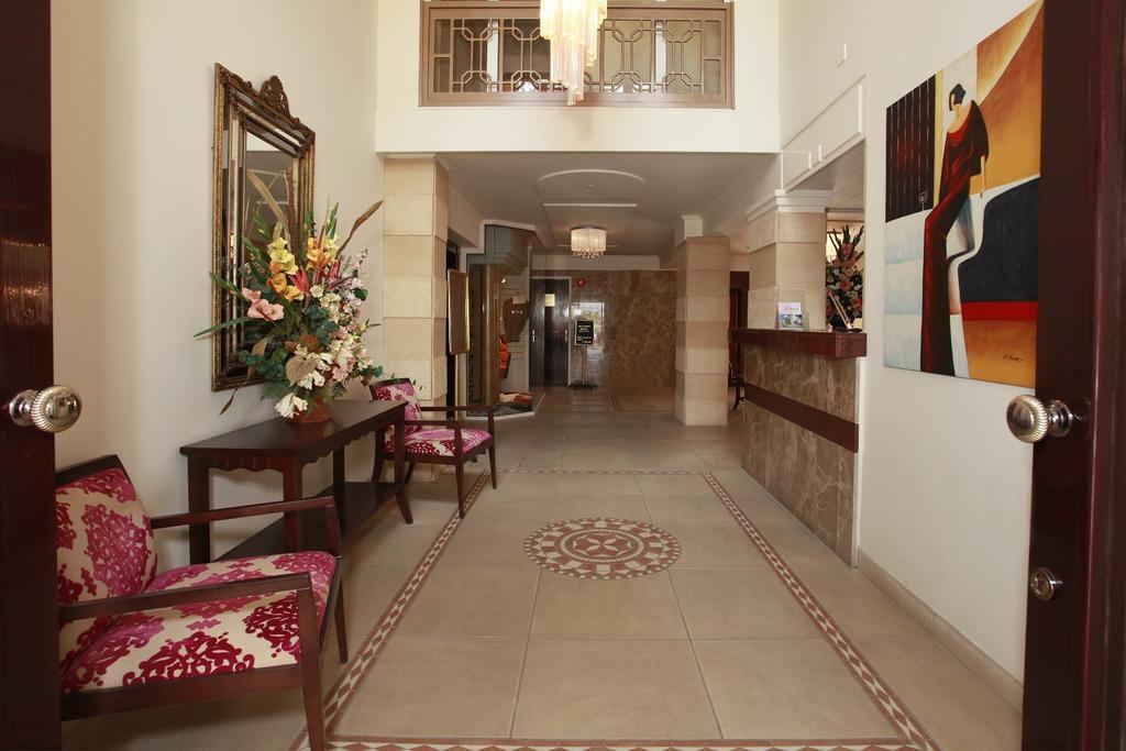 Jasmine Hotel Apartments Limassol Exterior foto